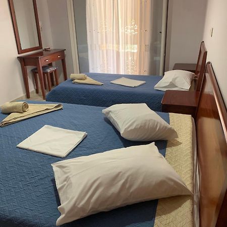 Domenica House Apartman Kondaraíni Kültér fotó