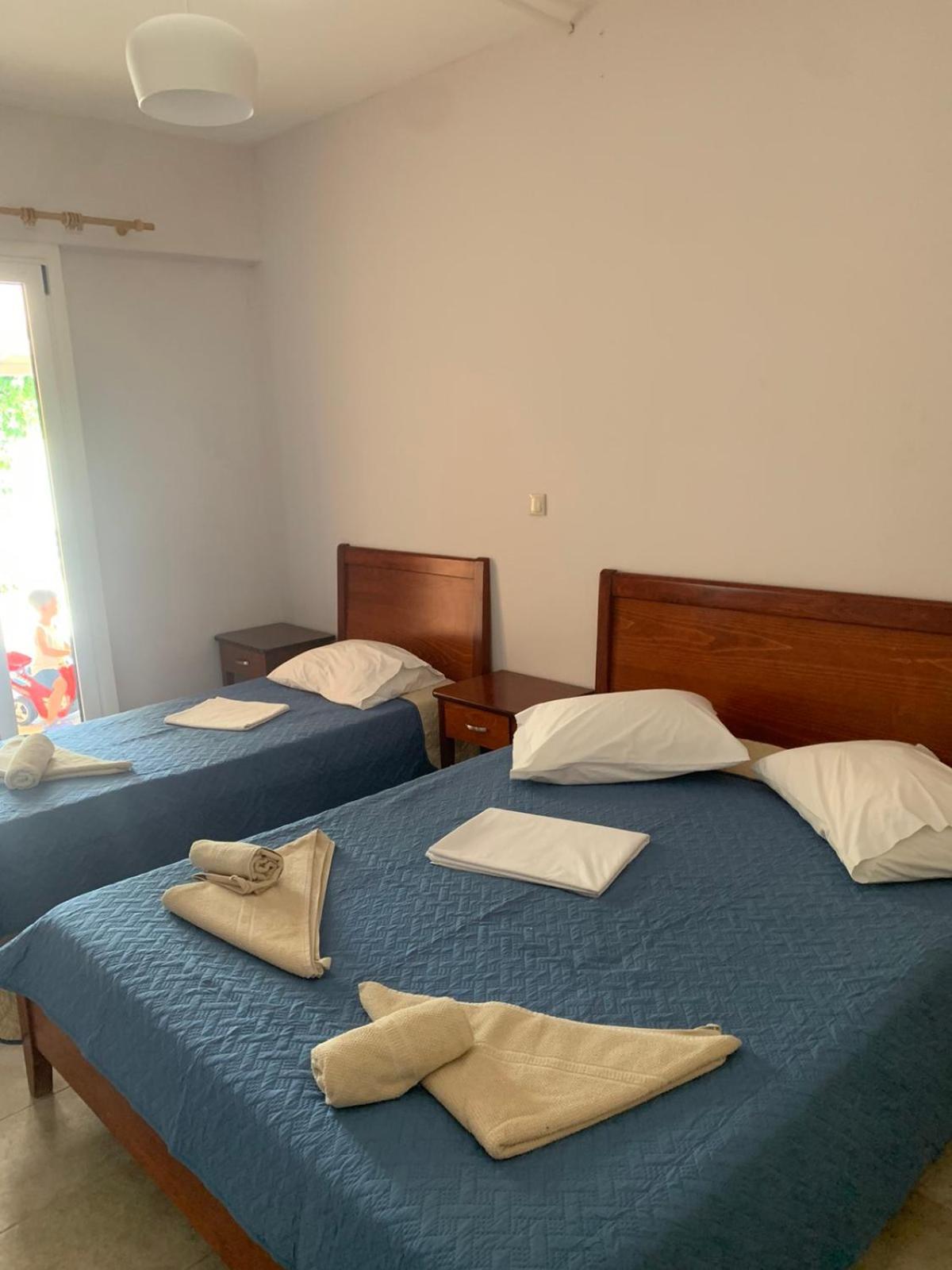 Domenica House Apartman Kondaraíni Kültér fotó