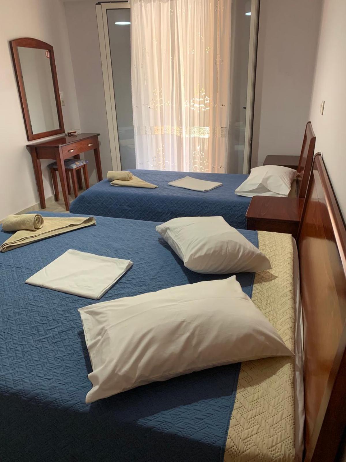 Domenica House Apartman Kondaraíni Kültér fotó