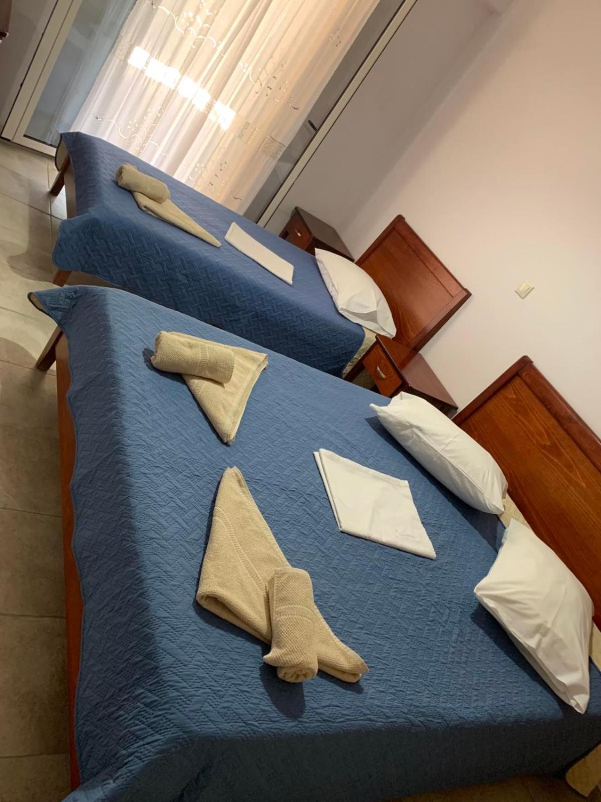 Domenica House Apartman Kondaraíni Kültér fotó